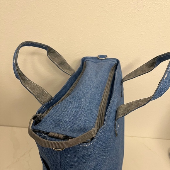 LocknLock Insulated Cooler Tote Bag With Handles - Picture 5 of 7